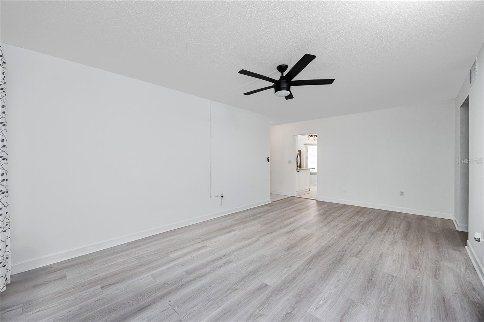 Image 8 of 37 For 2207 Belleair Road B4