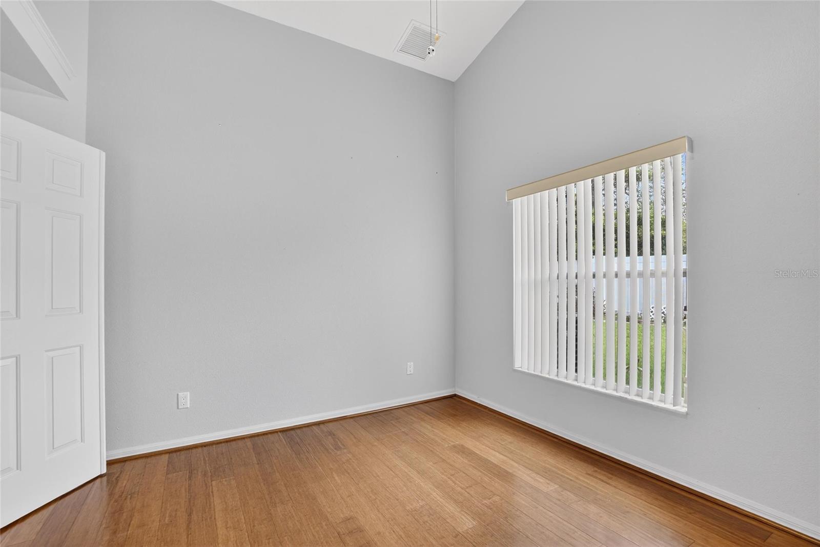 Image 14 of 50 For 10122 Somersby Drive