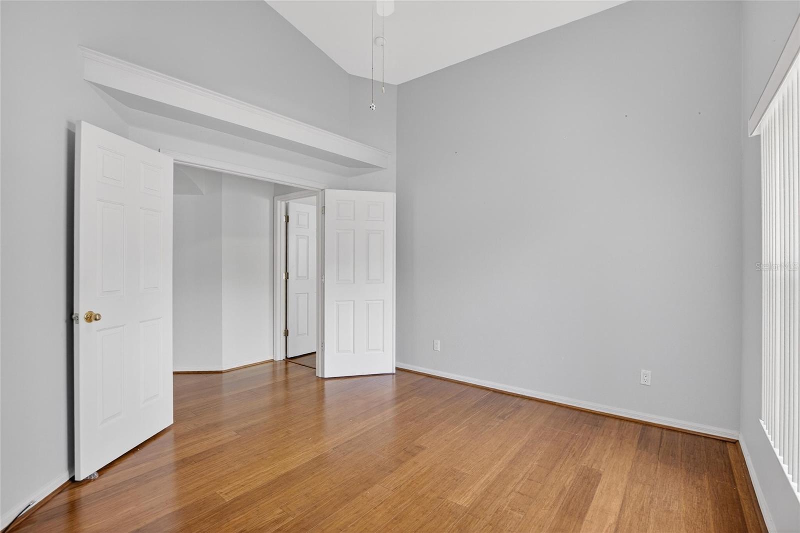 Image 15 of 50 For 10122 Somersby Drive