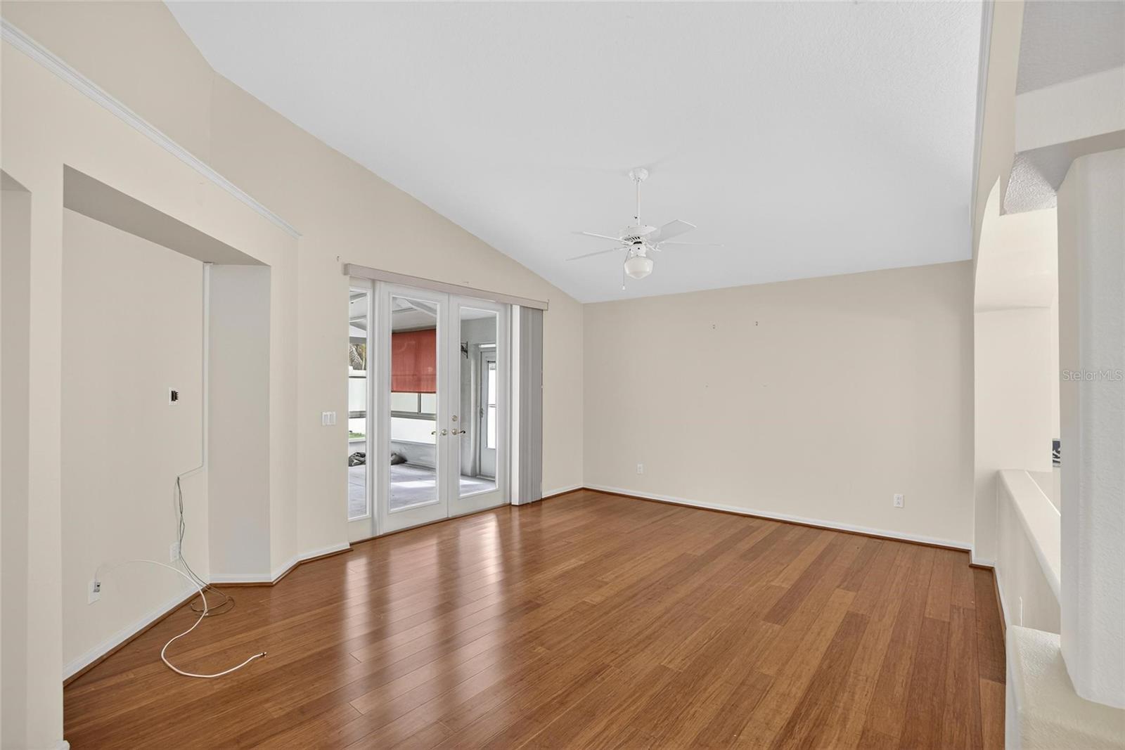 Image 25 of 50 For 10122 Somersby Drive