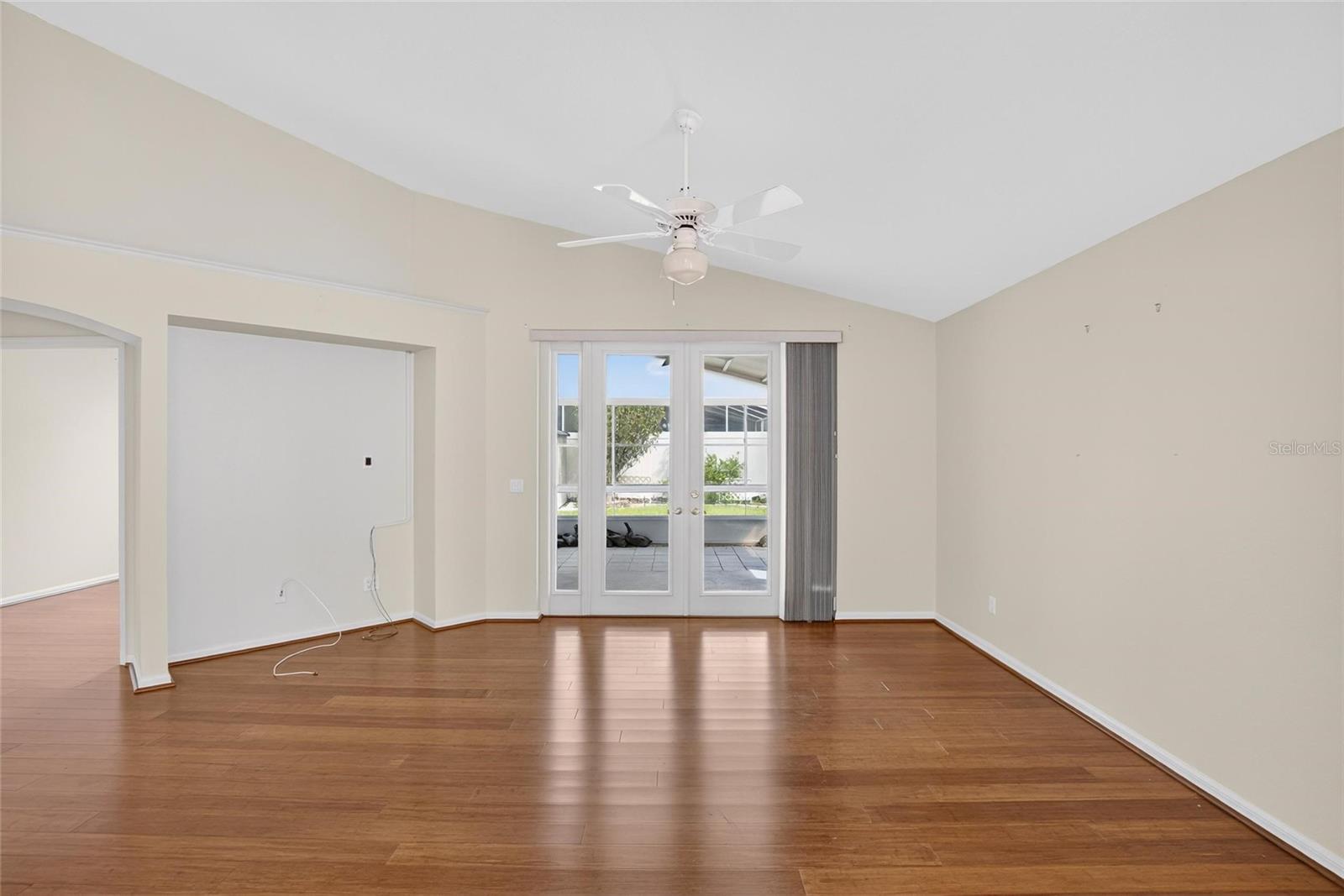 Image 26 of 50 For 10122 Somersby Drive