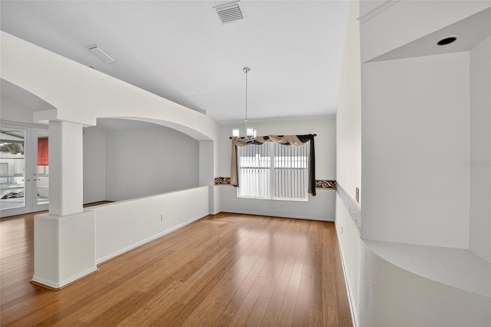 Image 27 of 50 For 10122 Somersby Drive