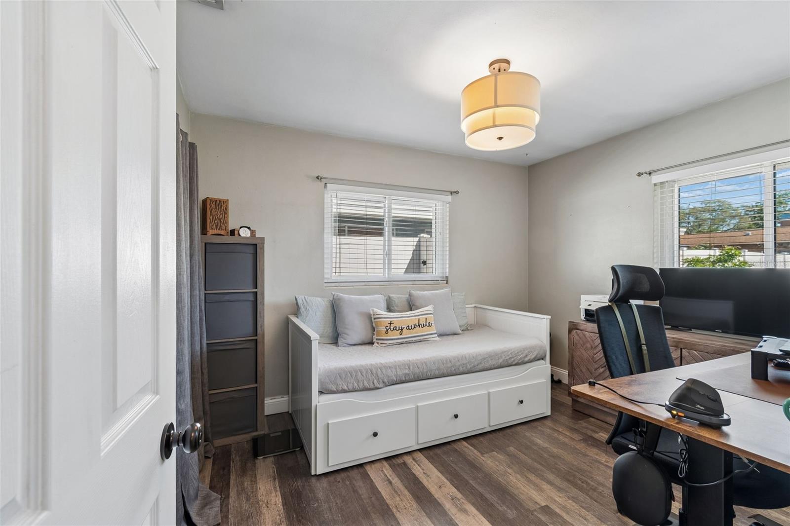 Image 15 of 45 For 1461 Satsuma Street