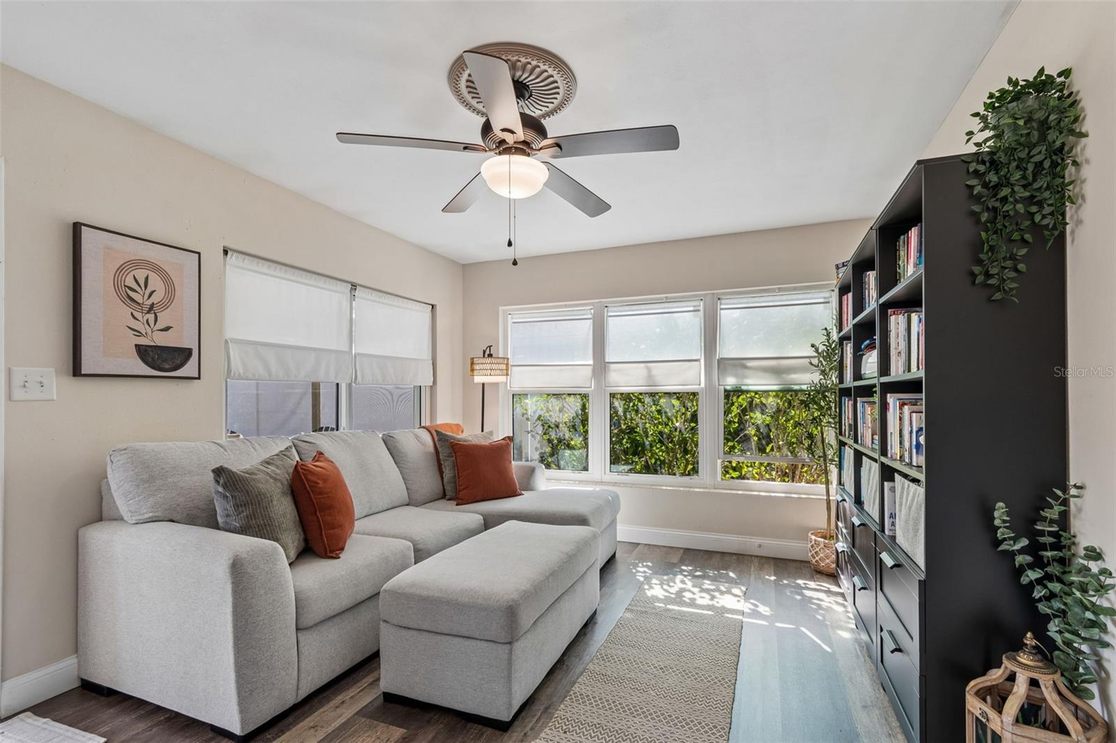 Image 20 of 45 For 1461 Satsuma Street