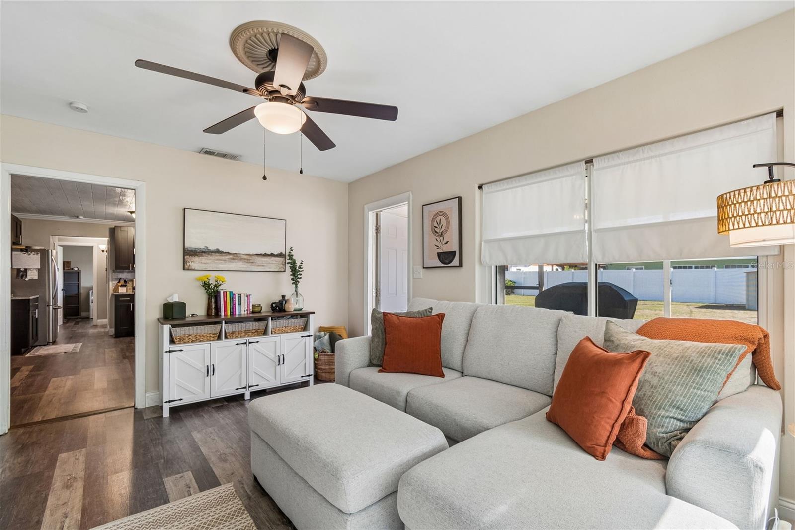 Image 21 of 45 For 1461 Satsuma Street