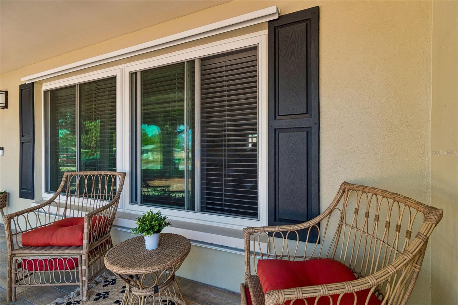 Image 3 of 45 For 1461 Satsuma Street