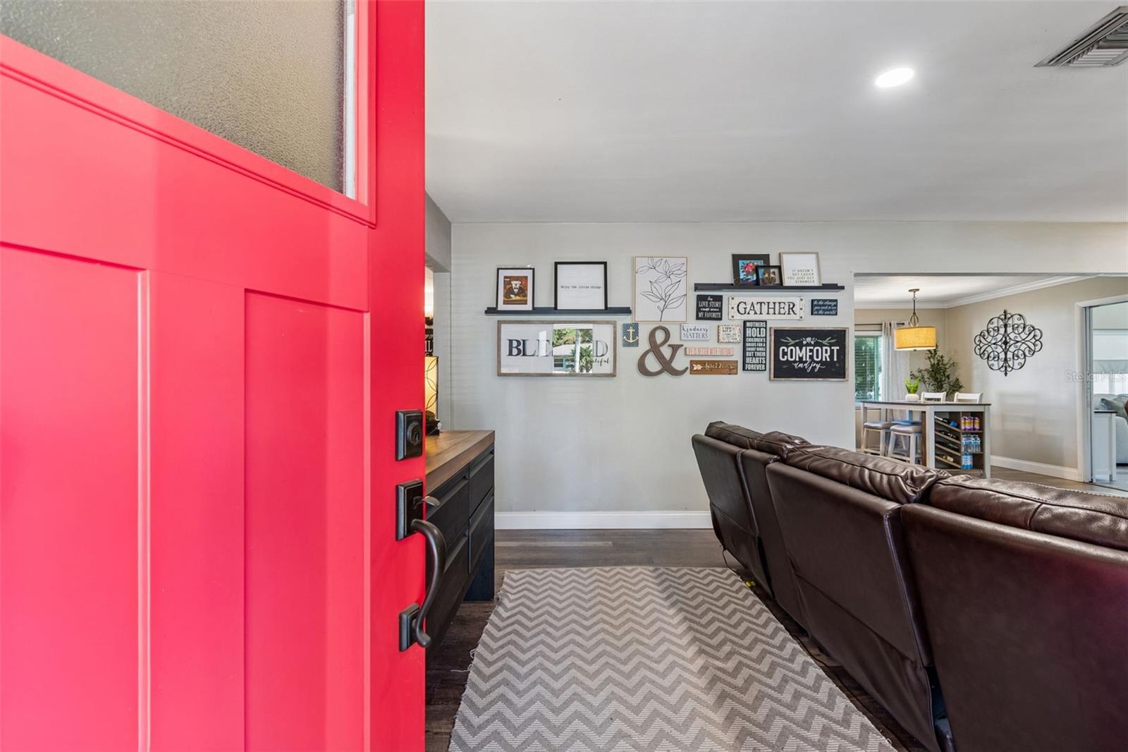 Image 4 of 45 For 1461 Satsuma Street