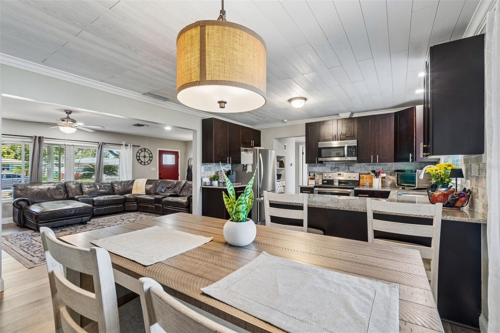 Image 8 of 45 For 1461 Satsuma Street