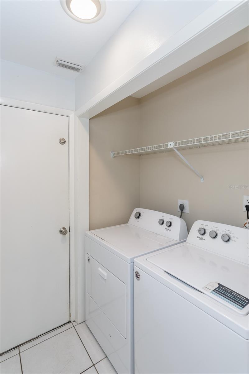 Listing photo id 20 for 2221 Cypress Point Drive E