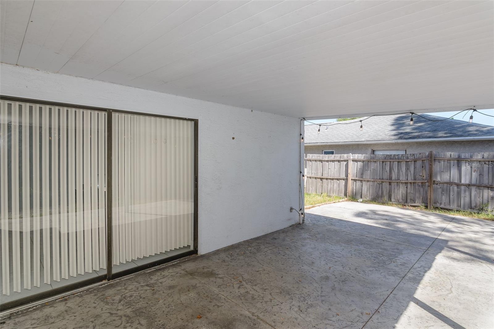 Listing photo id 24 for 2221 Cypress Point Drive E