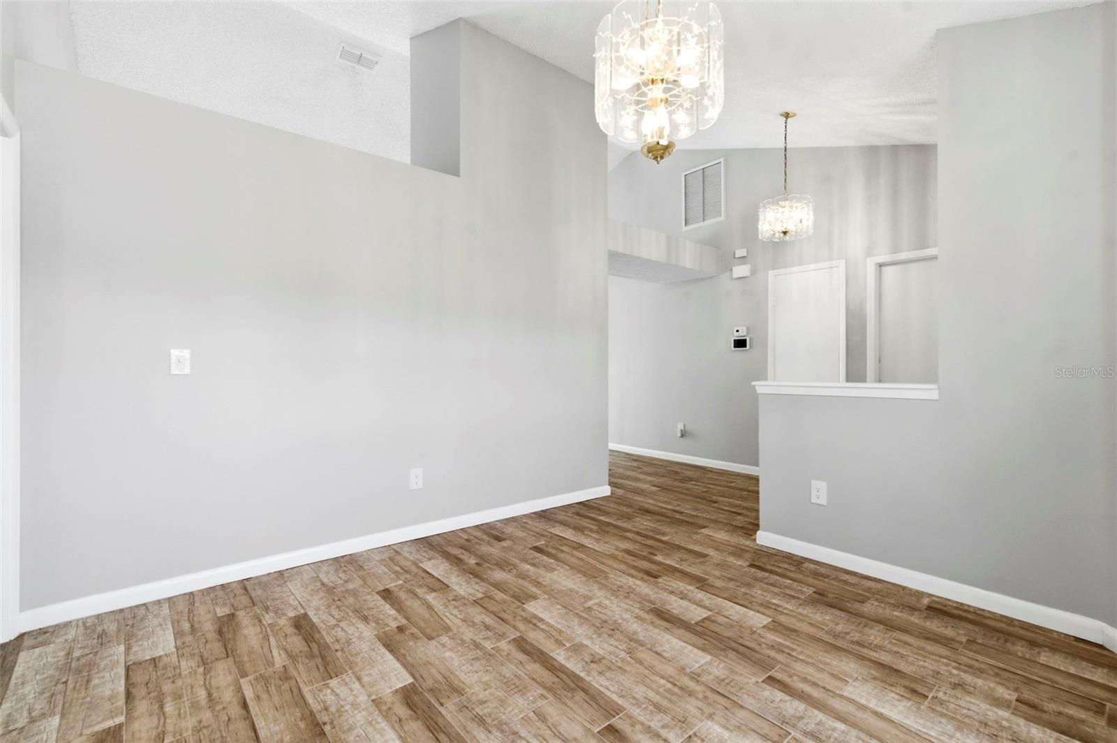 Image 11 of 67 For 1925 Redbridge Drive