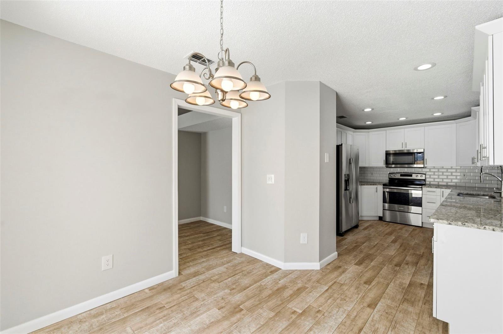 Image 19 of 67 For 1925 Redbridge Drive