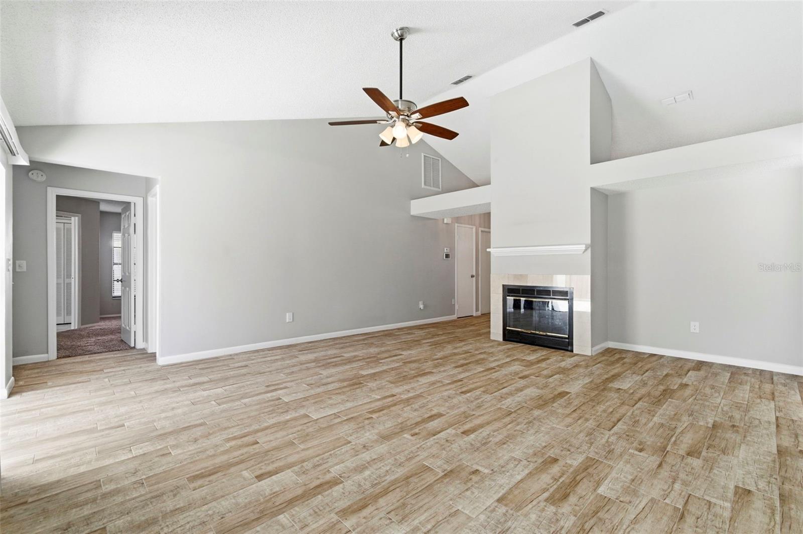 Image 23 of 67 For 1925 Redbridge Drive