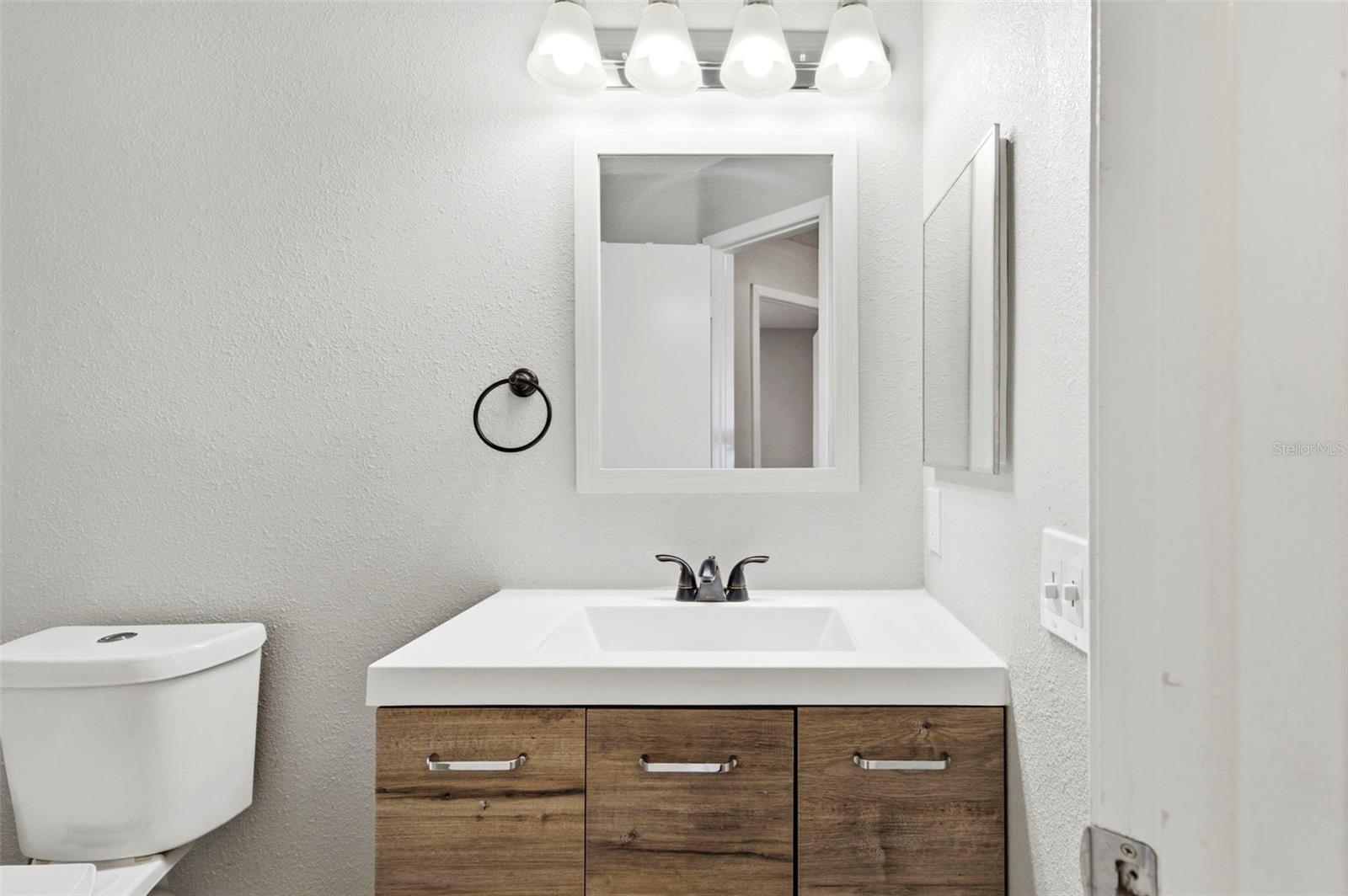 Image 42 of 67 For 1925 Redbridge Drive