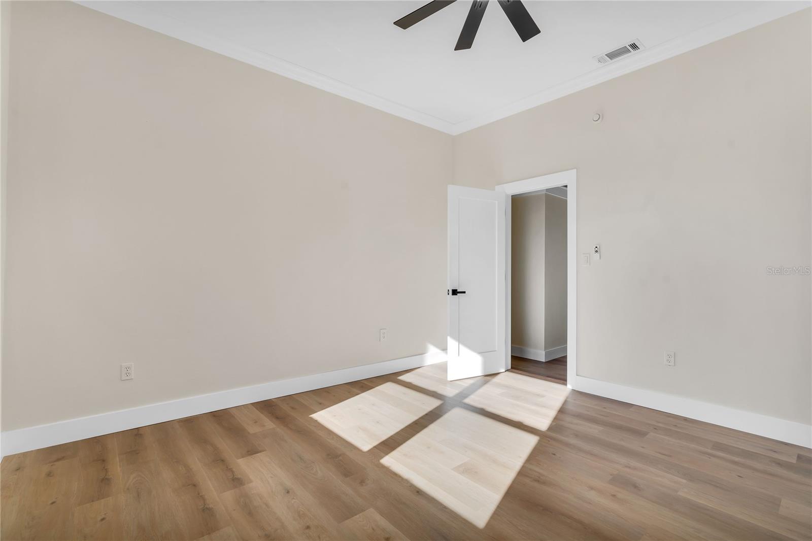 Image 15 of 31 For 1807 Cluster Avenue