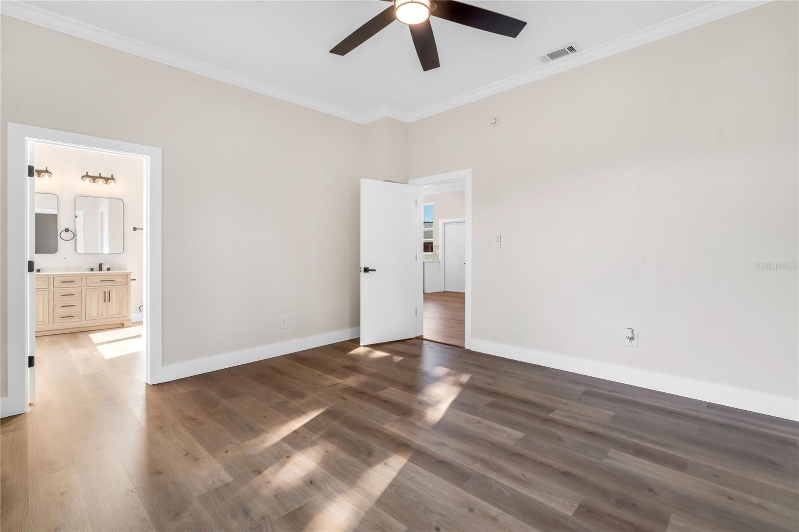 Image 8 of 31 For 1807 Cluster Avenue