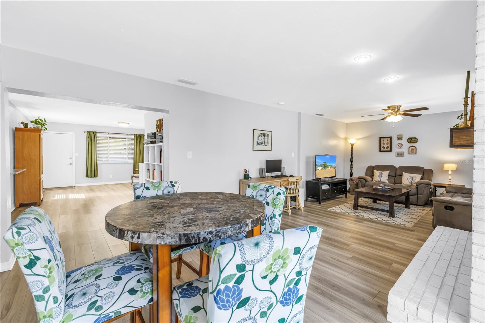 Image 16 of 41 For 5581 96th Terrace N