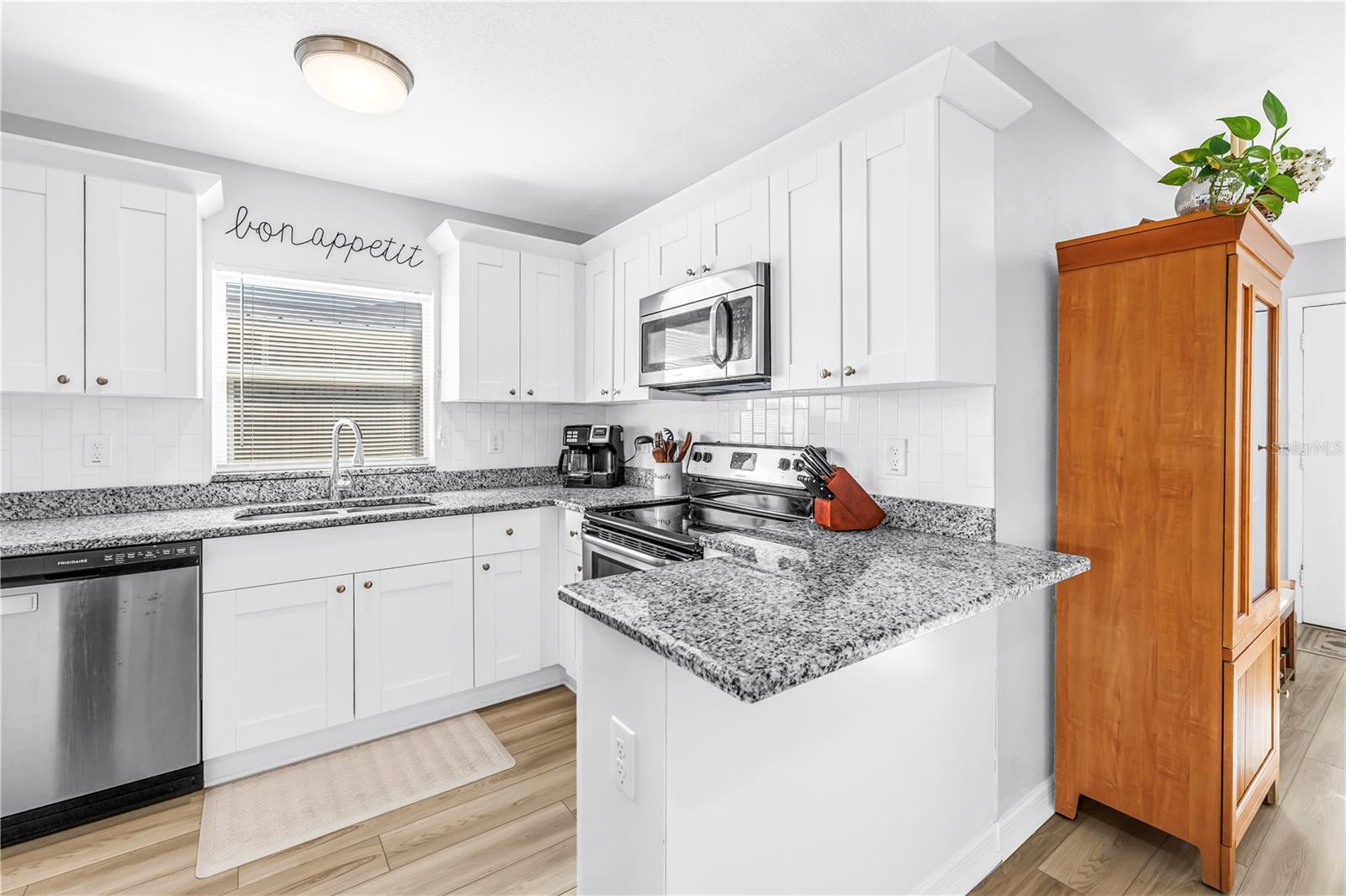 Image 9 of 41 For 5581 96th Terrace N