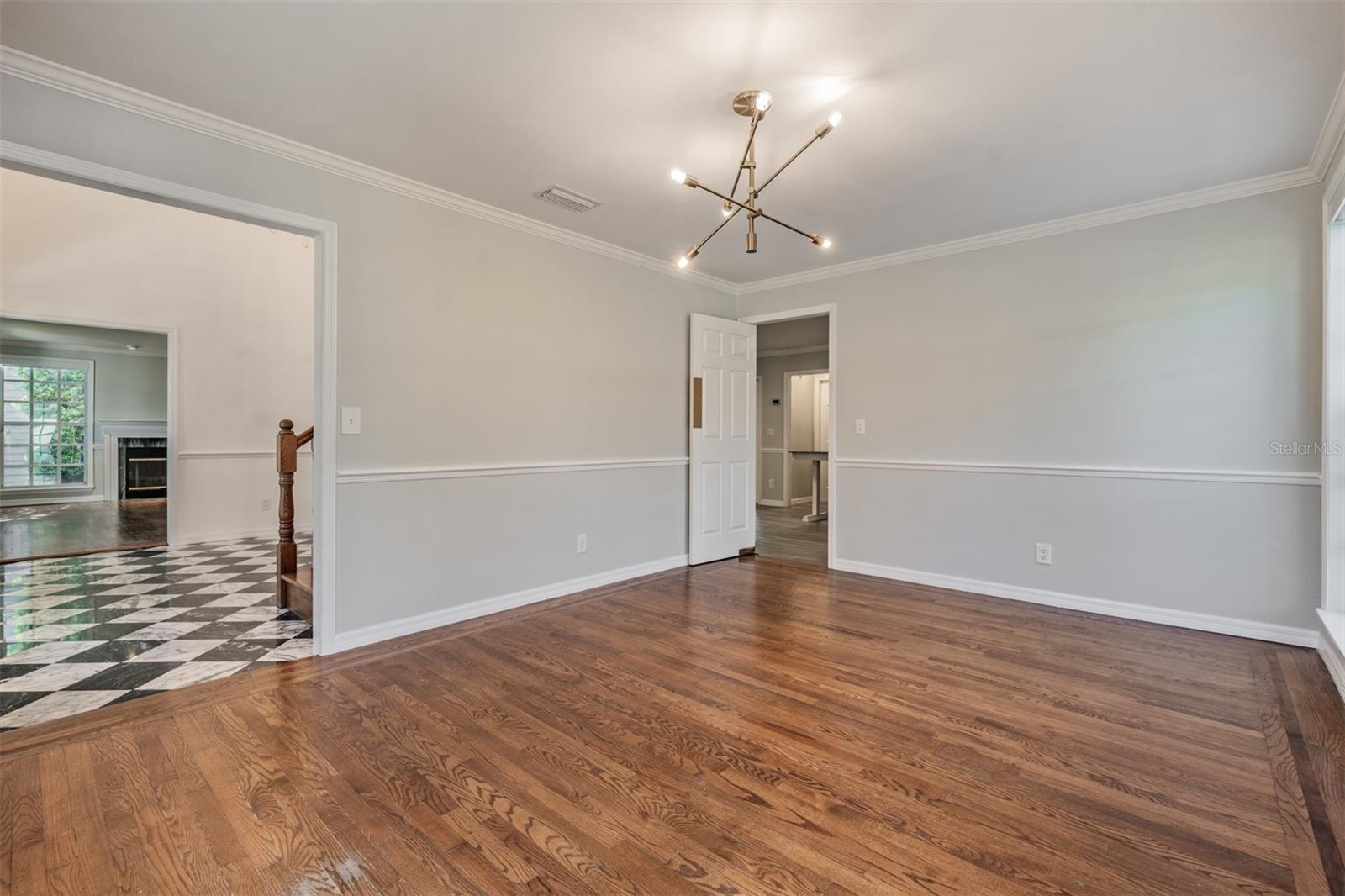 Image 11 of 57 For 3220 Bay Villa Avenue