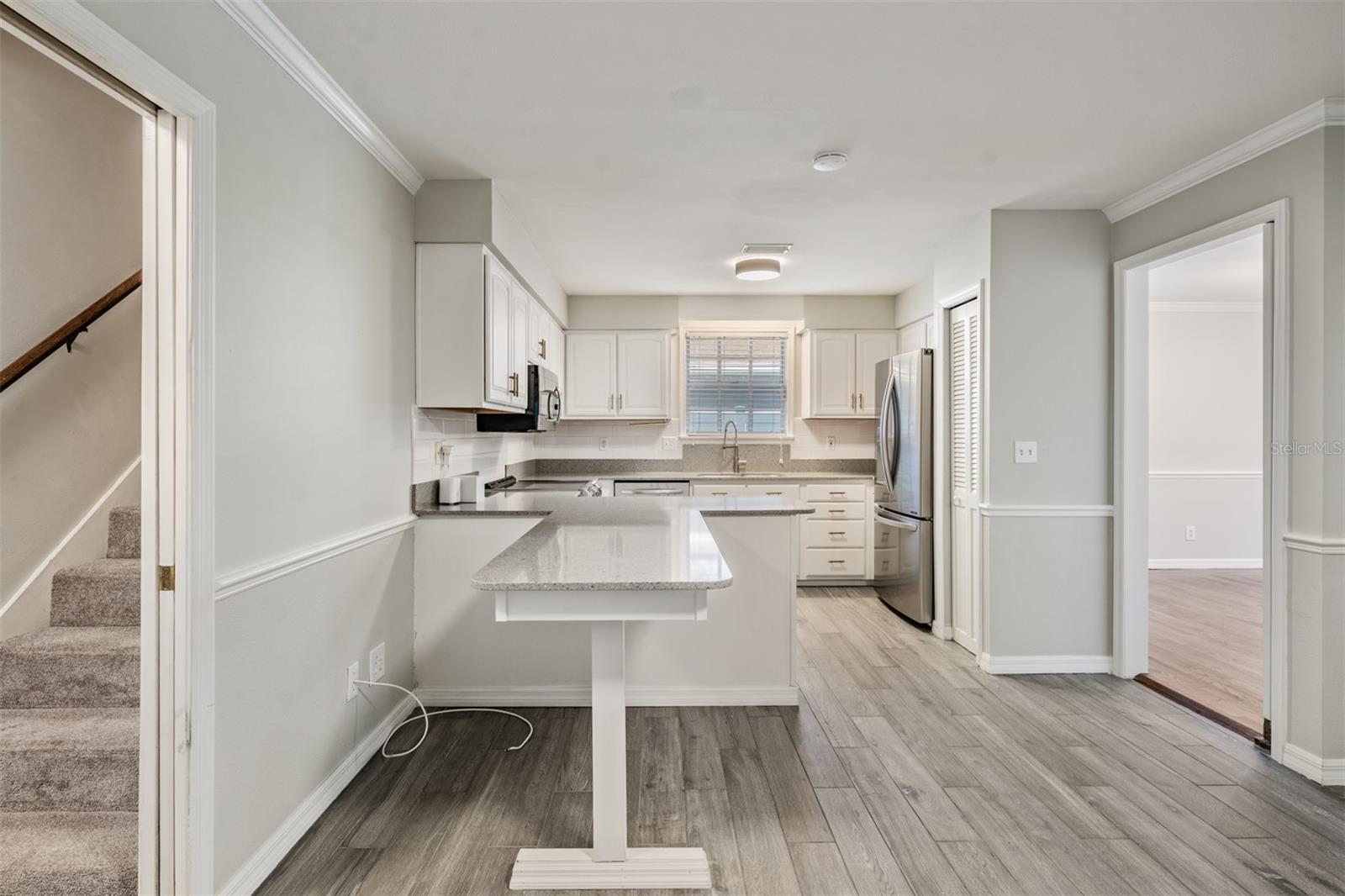 Image 18 of 57 For 3220 Bay Villa Avenue