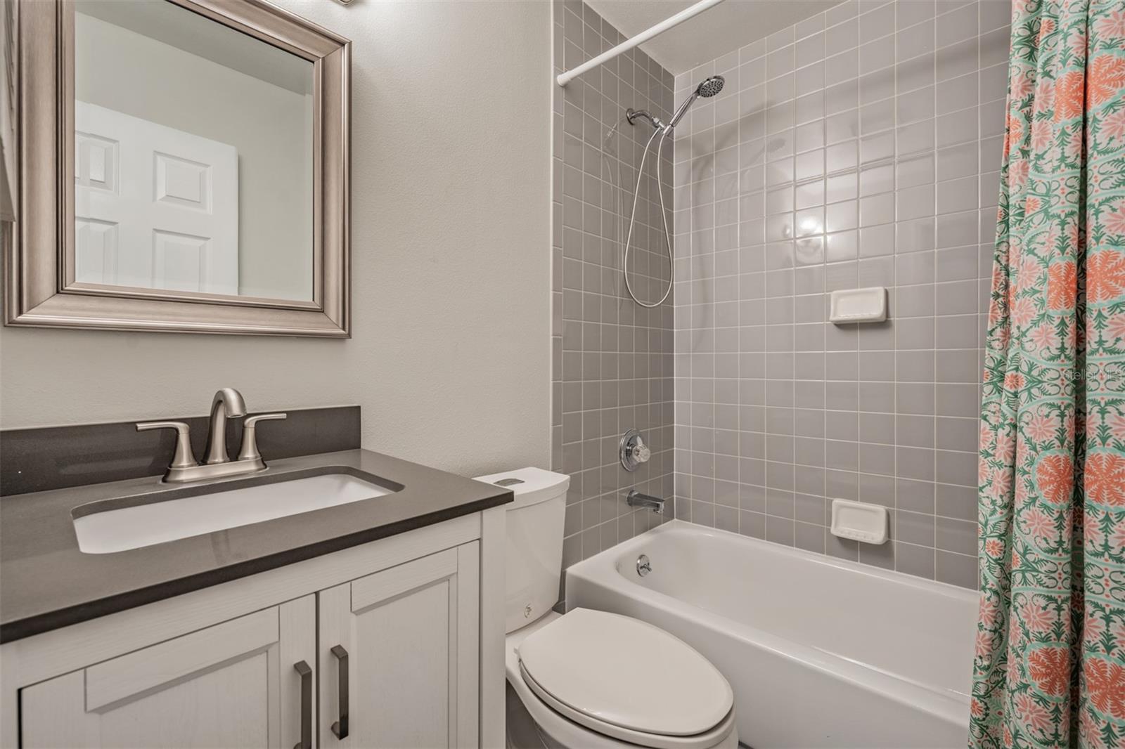 Image 22 of 57 For 3220 Bay Villa Avenue