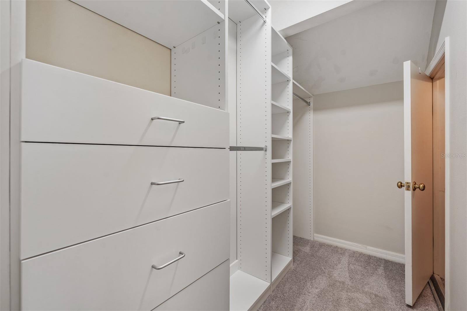 Image 26 of 57 For 3220 Bay Villa Avenue