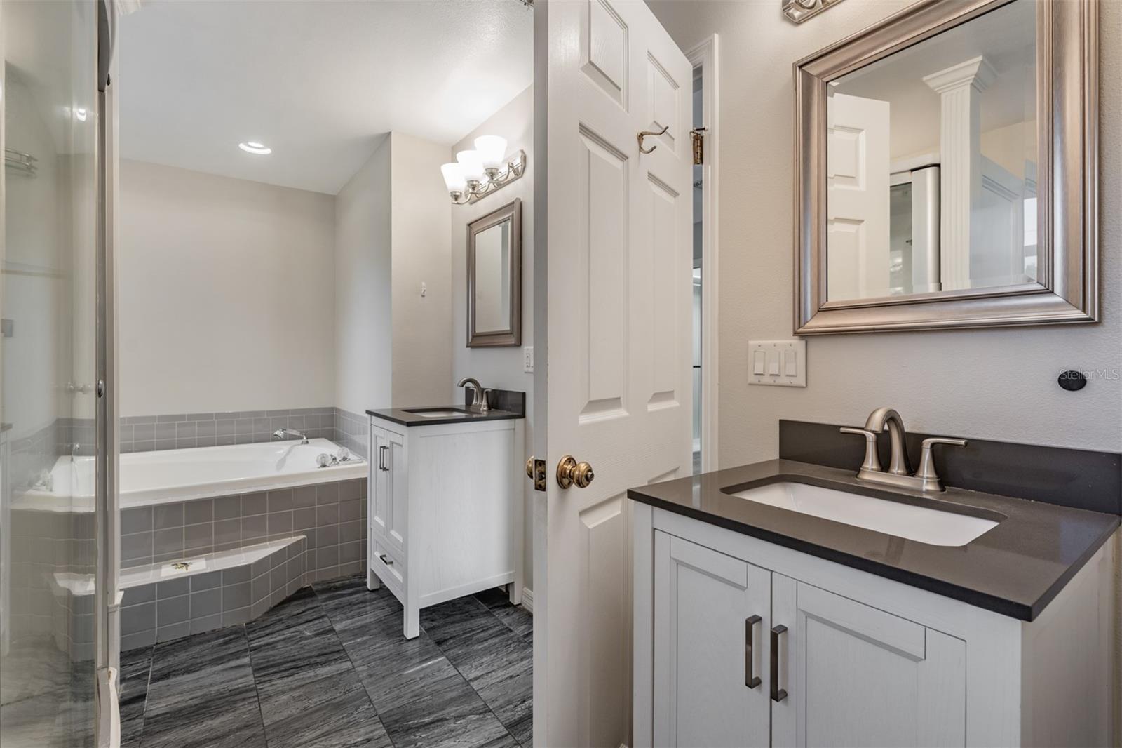 Image 31 of 57 For 3220 Bay Villa Avenue