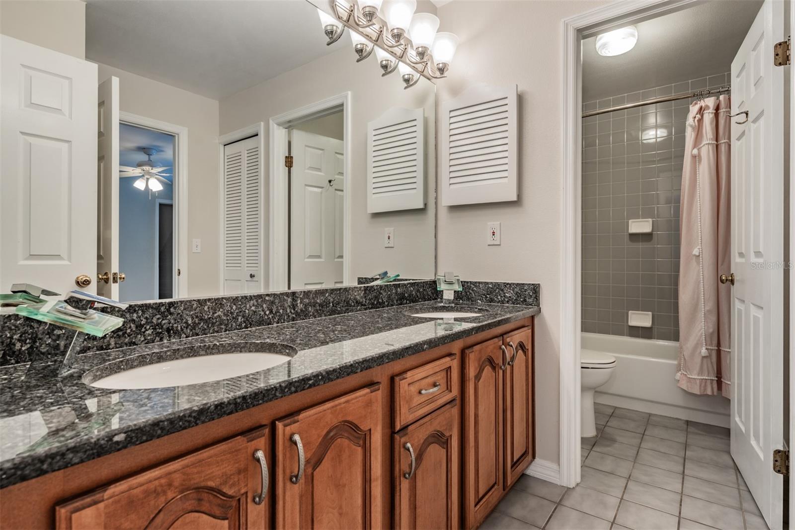 Image 33 of 57 For 3220 Bay Villa Avenue