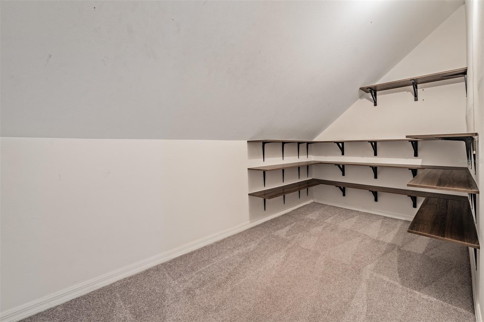 Image 36 of 57 For 3220 Bay Villa Avenue