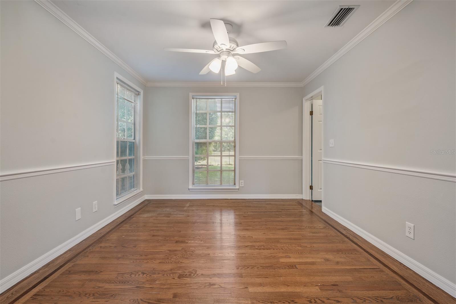 Image 8 of 57 For 3220 Bay Villa Avenue