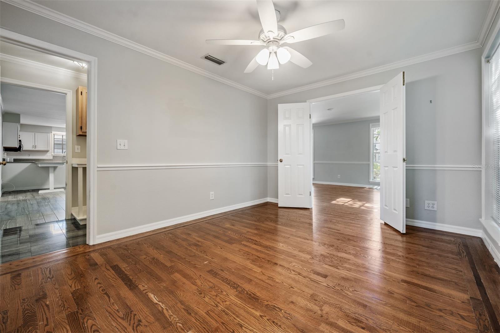 Image 9 of 57 For 3220 Bay Villa Avenue