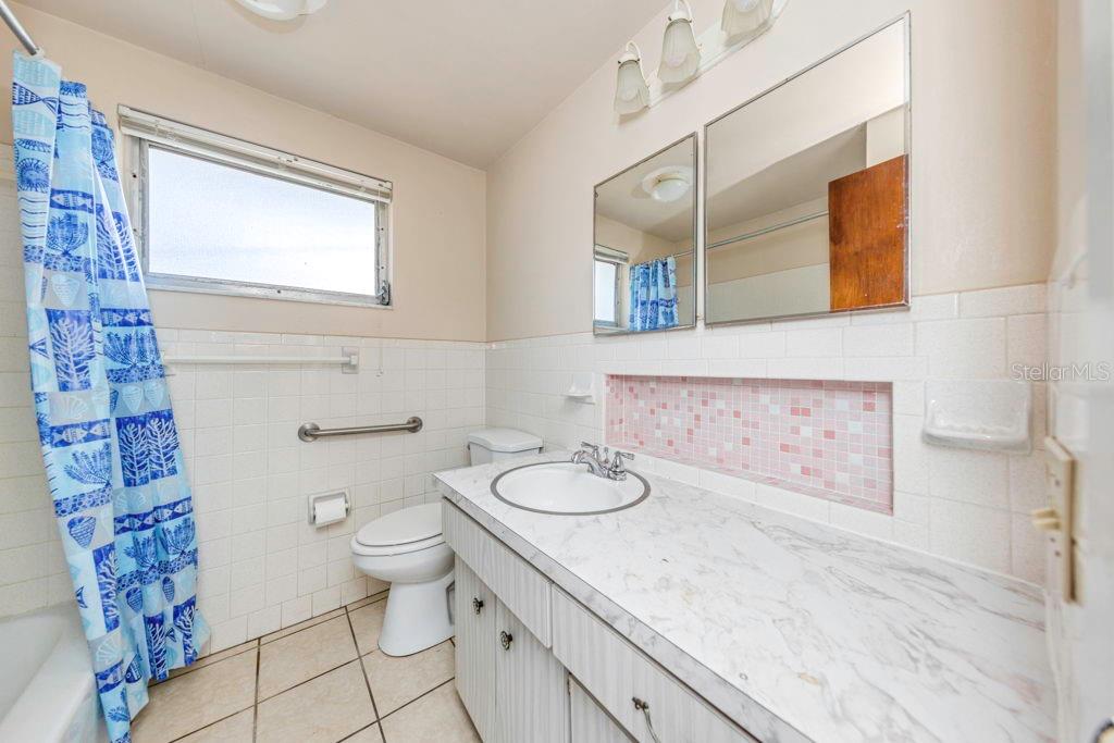 Image 13 of 22 For 5836-5848 Madison Street