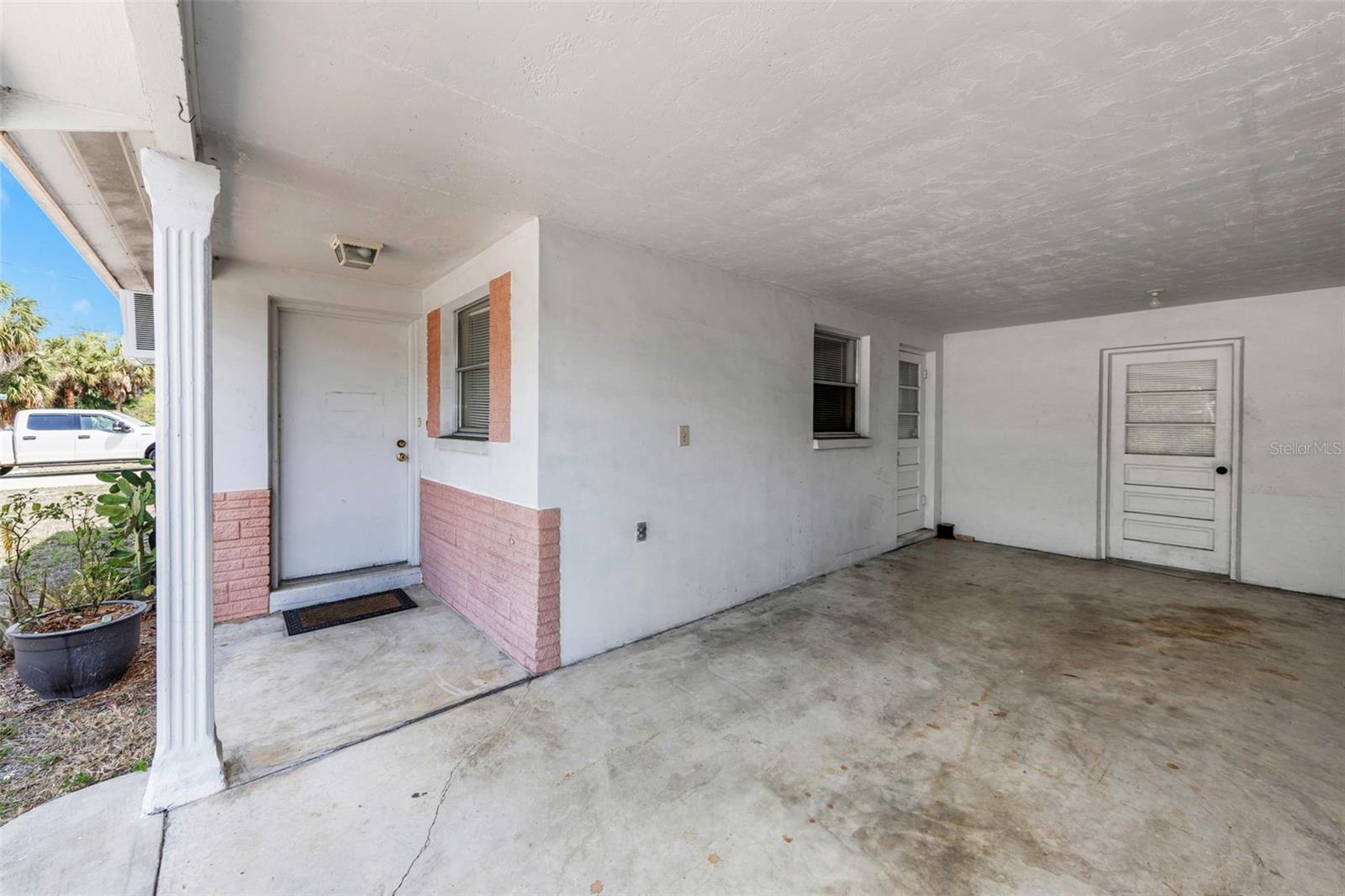 Image 5 of 22 For 5836-5848 Madison Street