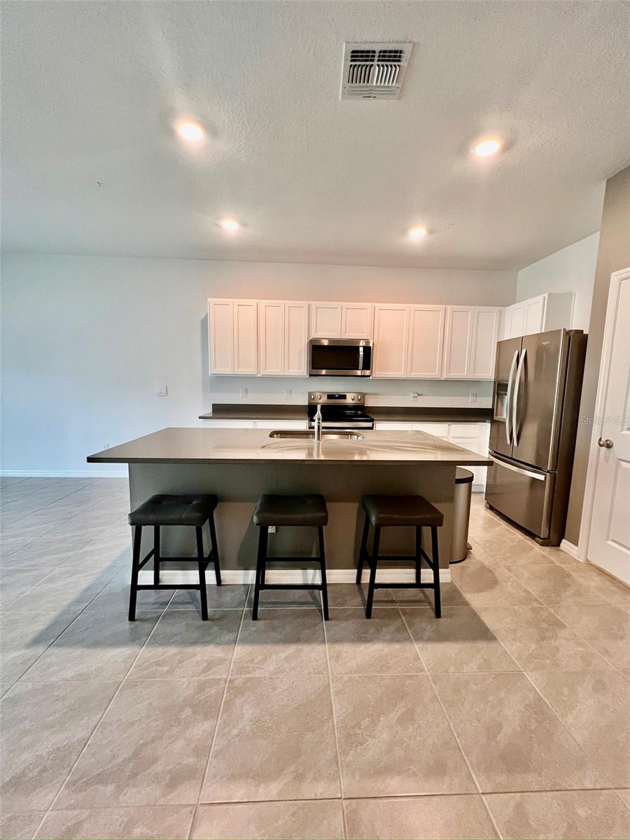 Image 3 of 22 For 31325 Midnight Sun Way