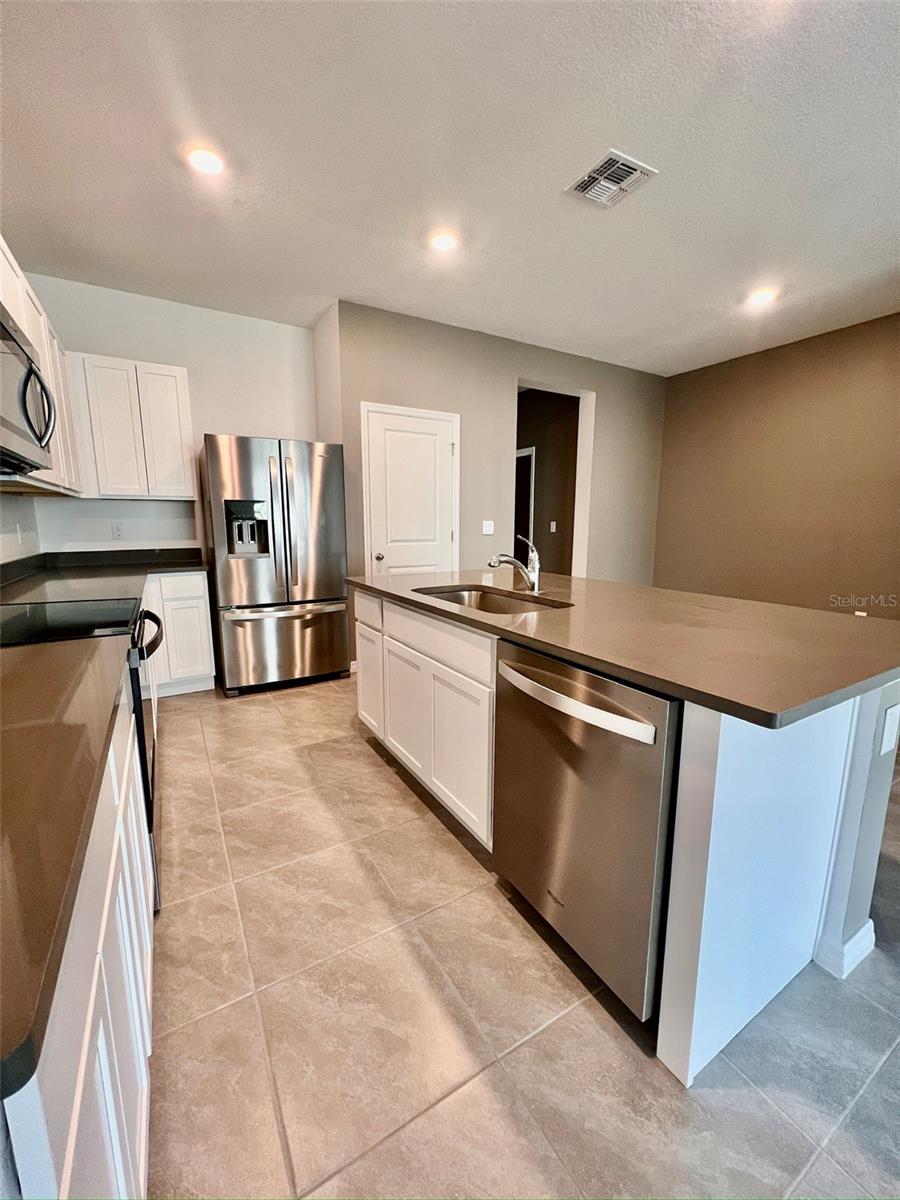 Image 4 of 22 For 31325 Midnight Sun Way