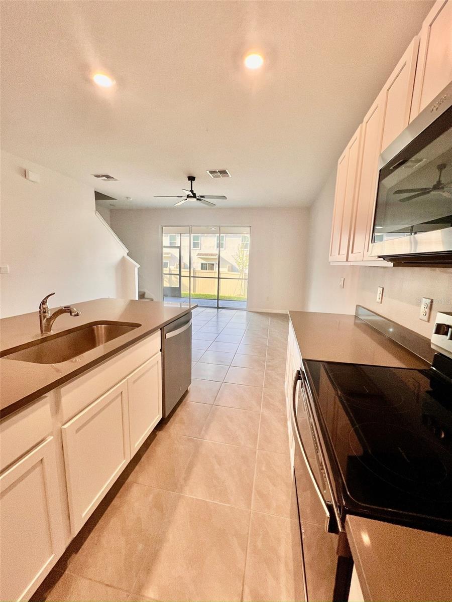 Image 5 of 22 For 31325 Midnight Sun Way