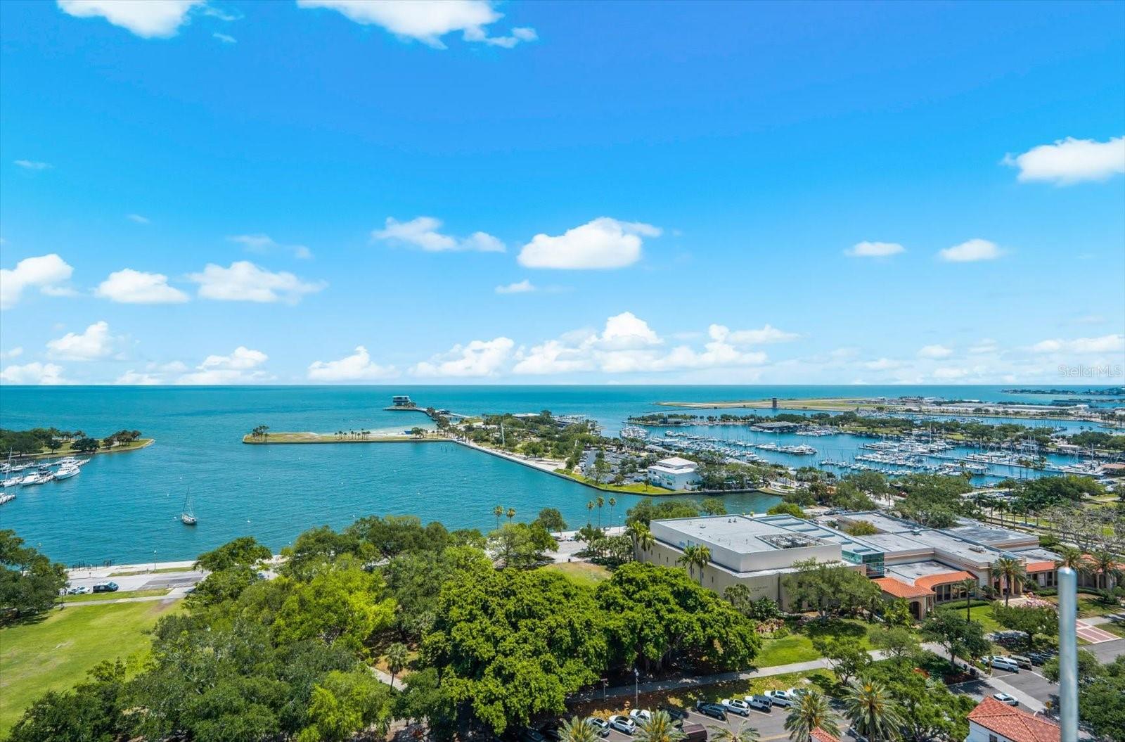 Image 3 of 73 For 176 4th Avenue Ne 201