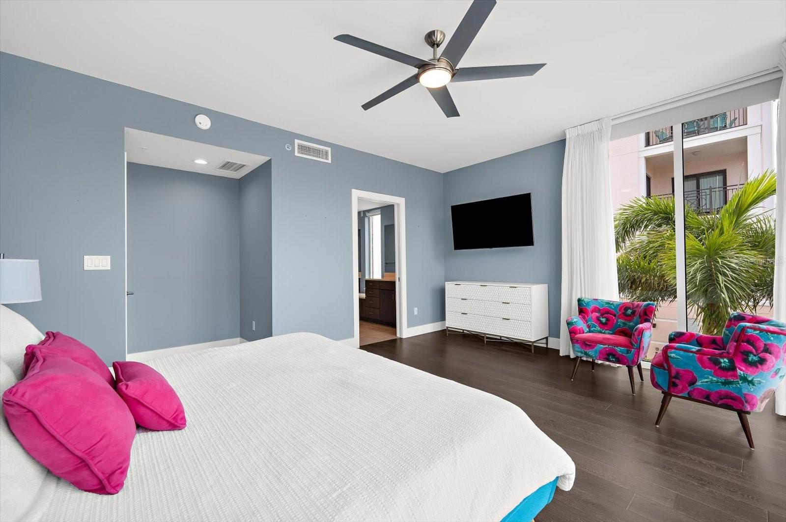 Image 47 of 73 For 176 4th Avenue Ne 201