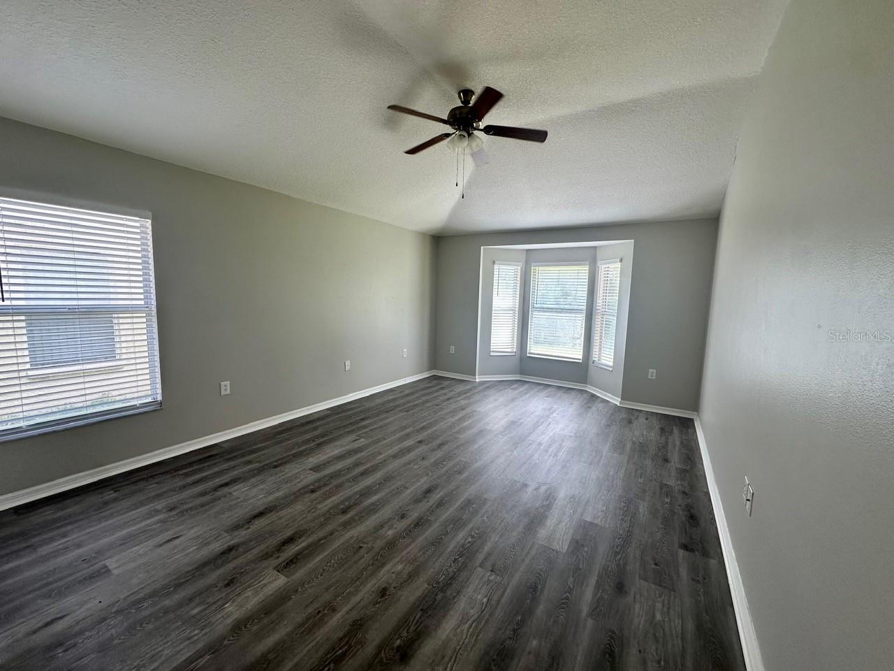 Image 11 of 25 For 705 Straw Lake Drive