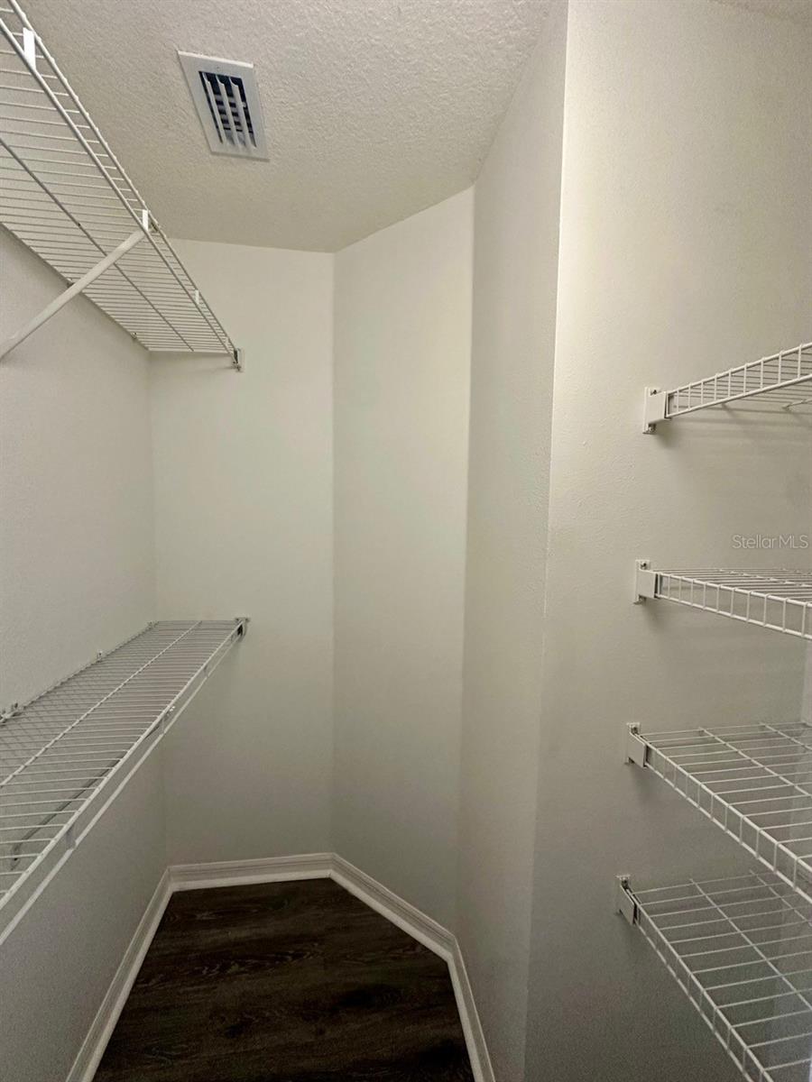 Image 13 of 25 For 705 Straw Lake Drive