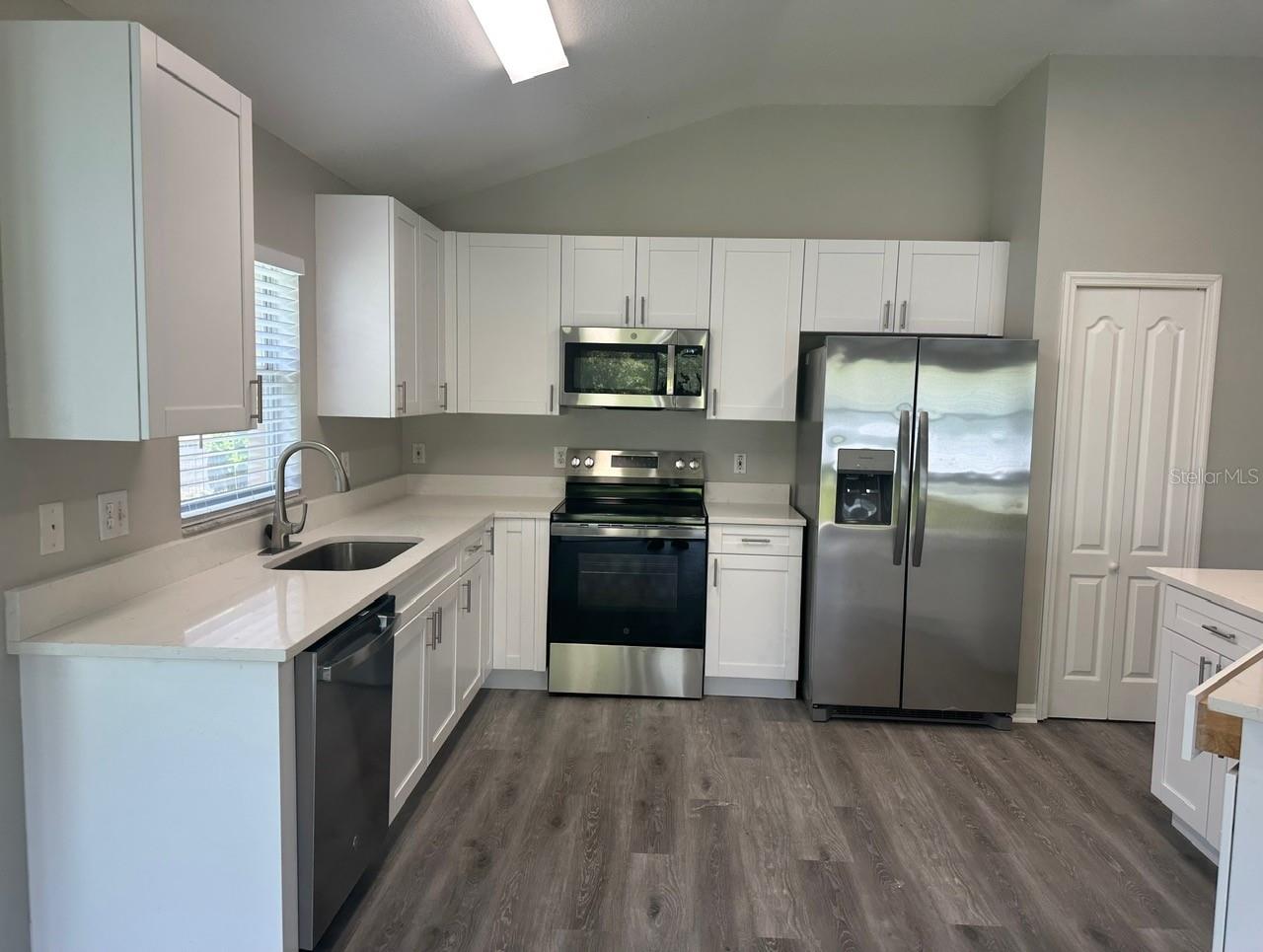 Image 6 of 25 For 705 Straw Lake Drive