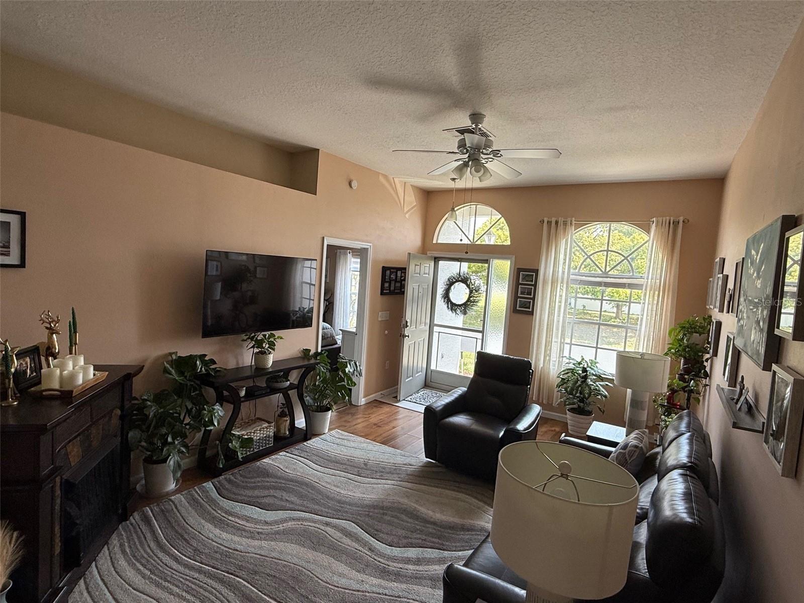 Image 4 of 55 For 4147 La Pasida Lane