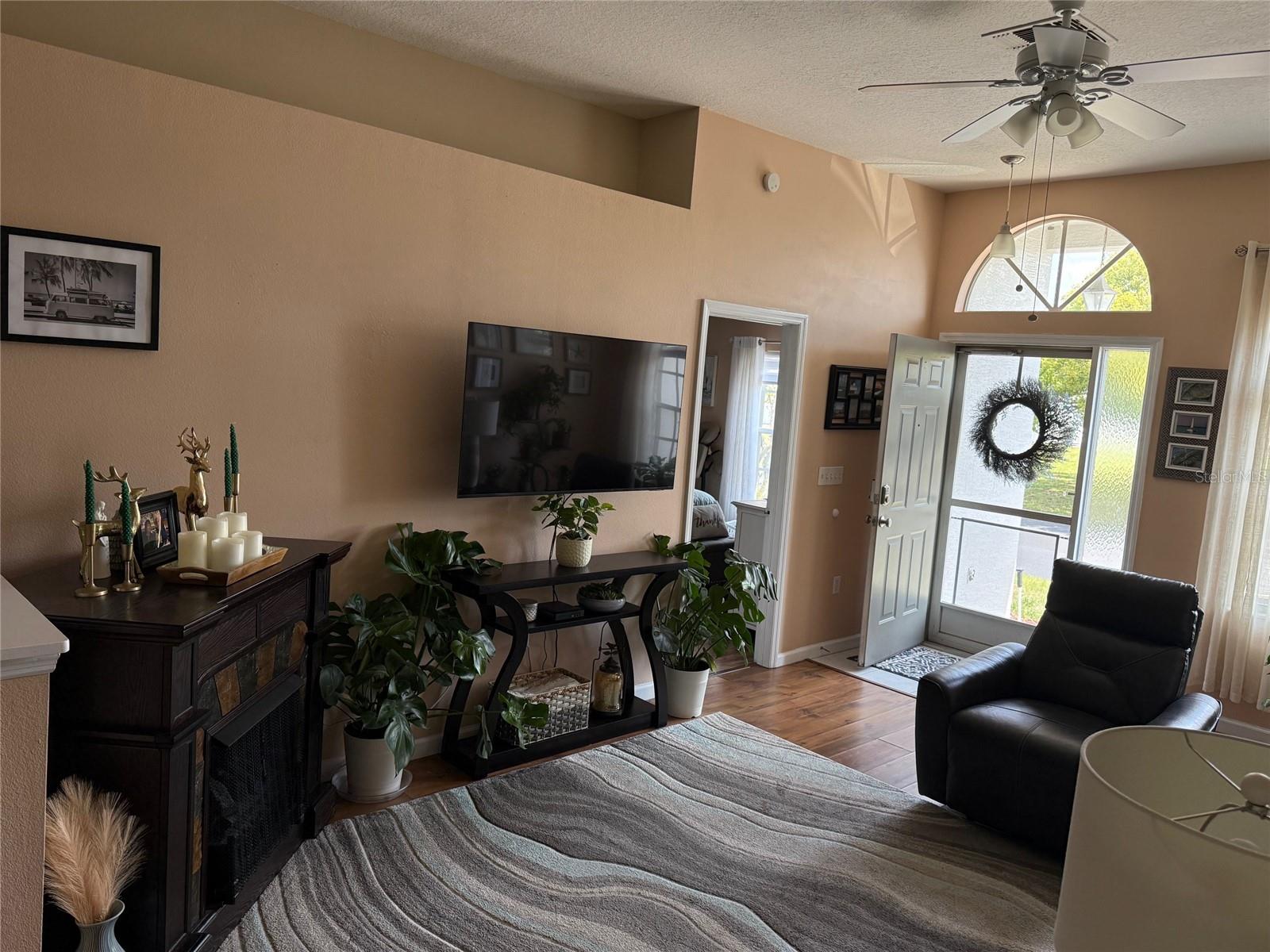 Image 7 of 55 For 4147 La Pasida Lane