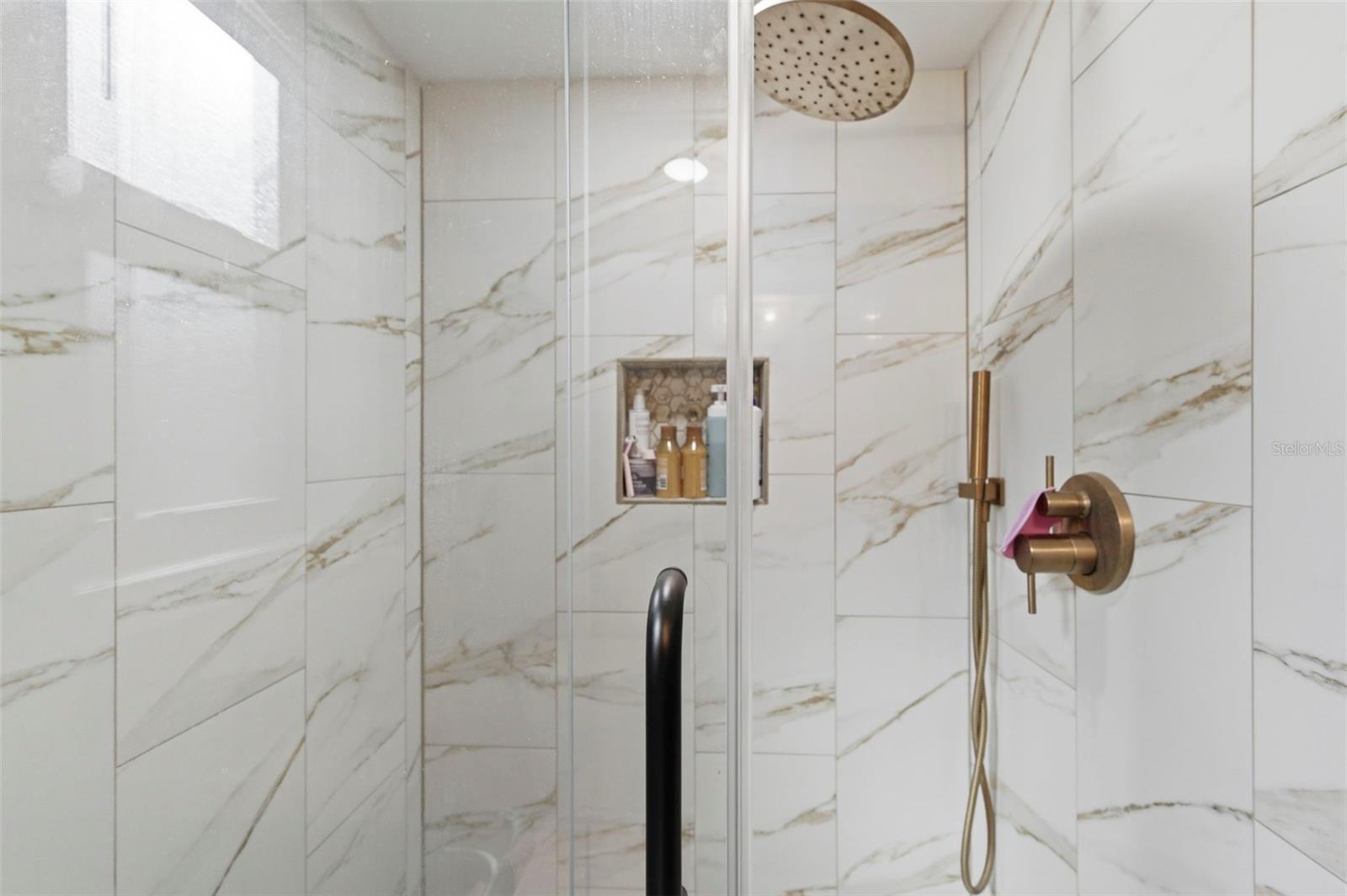 Image 34 of 78 For 3120 Park Street N