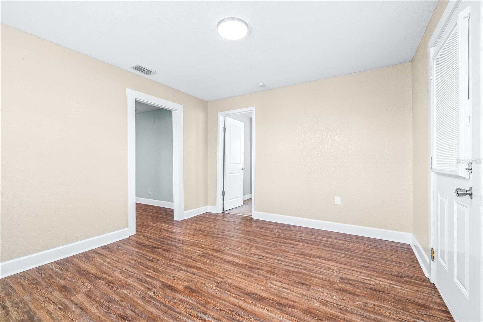 Image 3 of 23 For 3958 2nd Street Nw