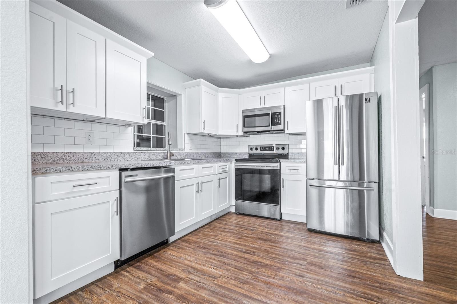 Image 6 of 23 For 3958 2nd Street Nw