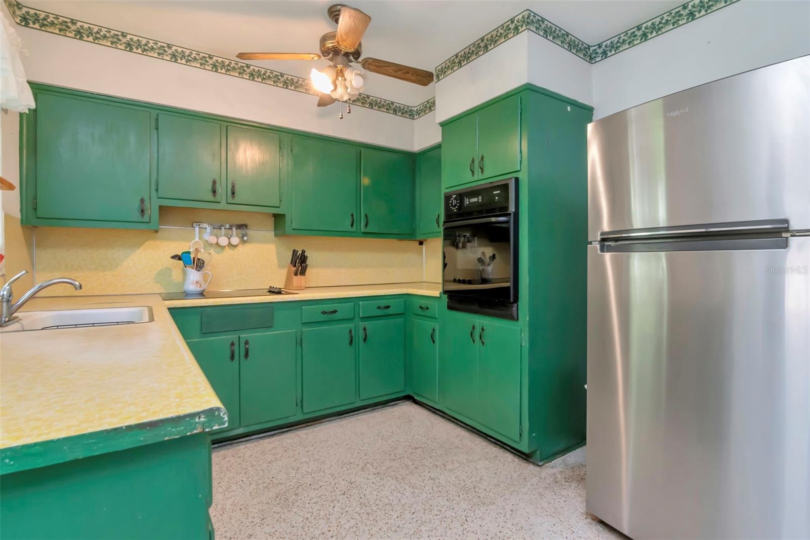 Image 16 of 61 For 230 Milwaukee Avenue