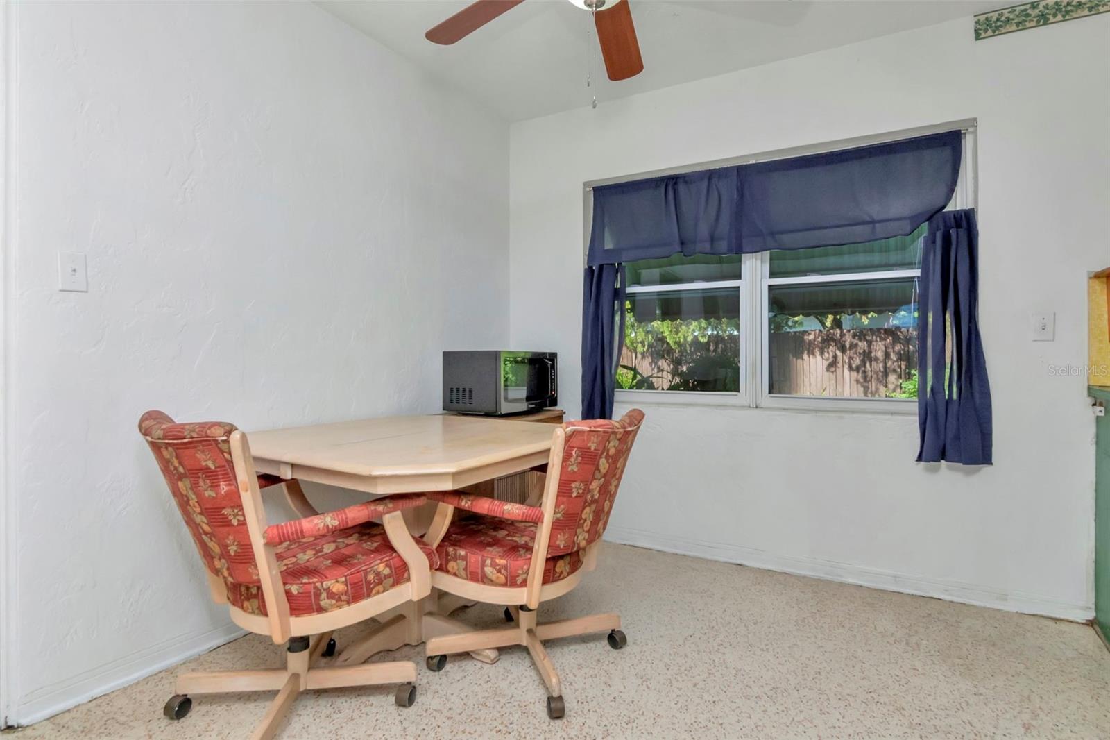 Image 25 of 61 For 230 Milwaukee Avenue