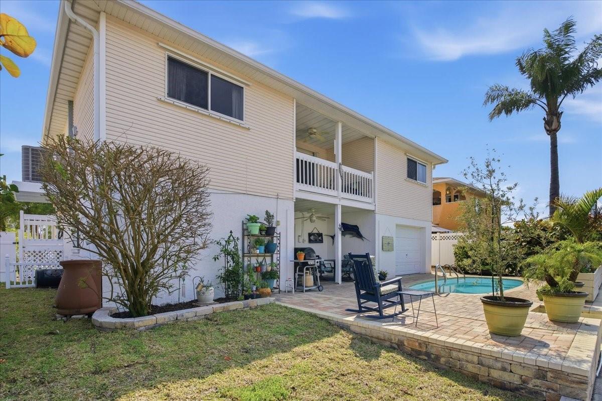 Image 11 of 52 For 7611 Mako Drive