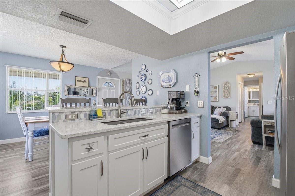 Image 24 of 52 For 7611 Mako Drive